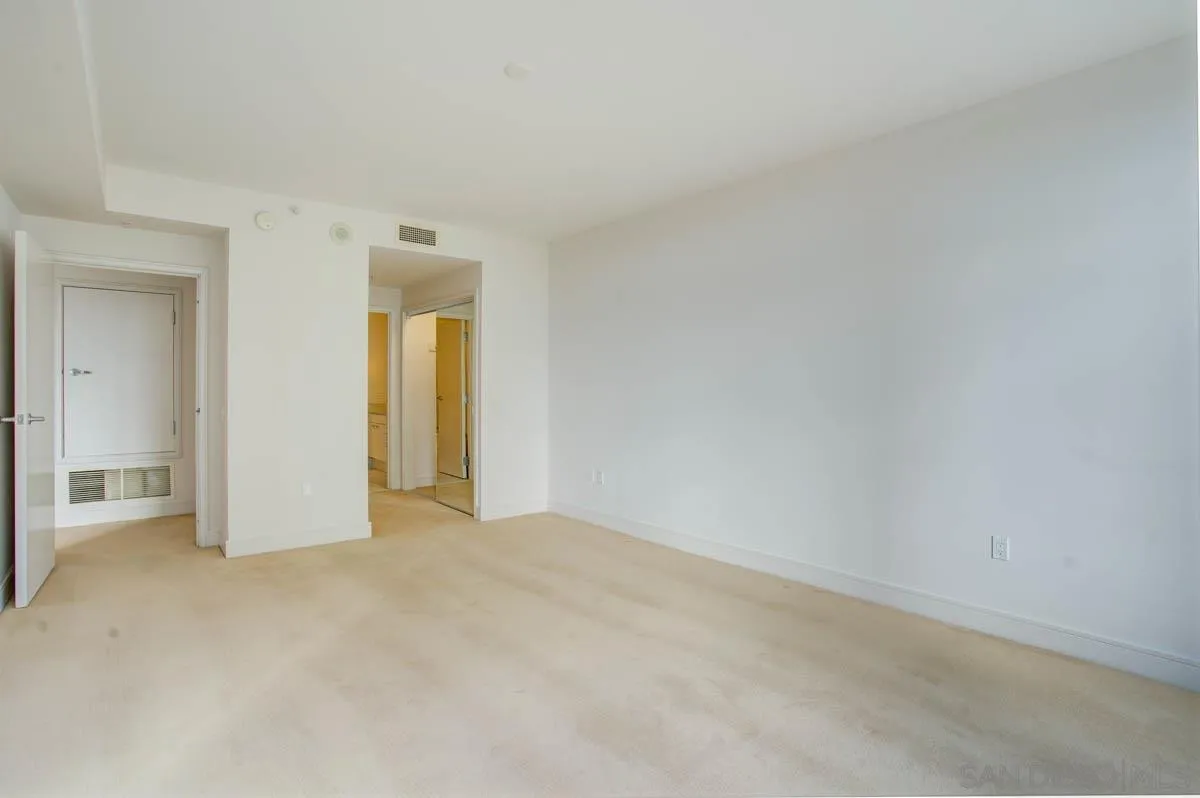 https://cdn.realtyfeed.com/cdn/127/210007081/1e77166f3648fc6431857bba5e3b5212.webp