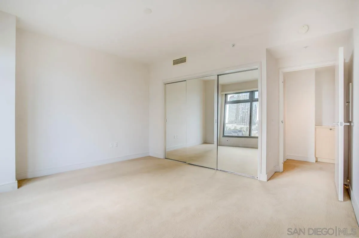 https://cdn.realtyfeed.com/cdn/127/210007081/1e8c7070dbd6c75ee3472fce3990e91e.webp