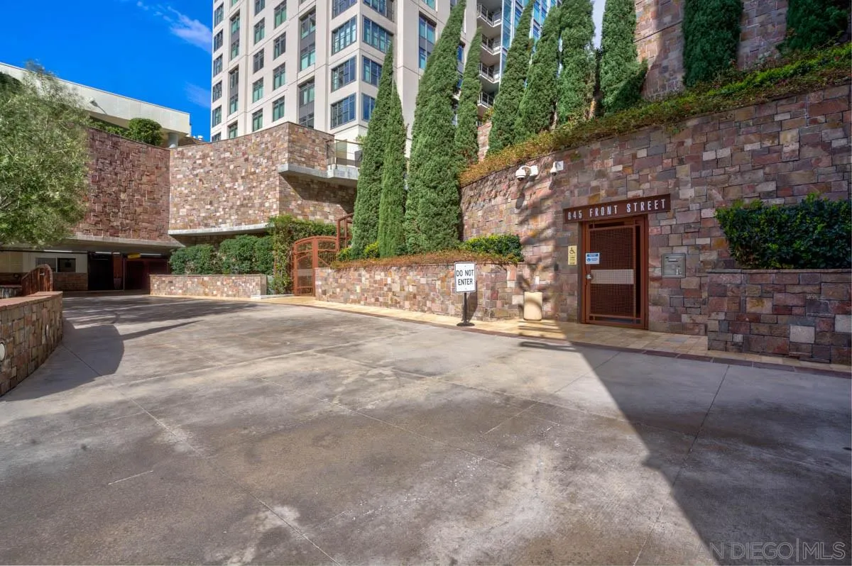 https://cdn.realtyfeed.com/cdn/127/210007081/35d8244ccf2e9ea50d5829c071e11f33.webp