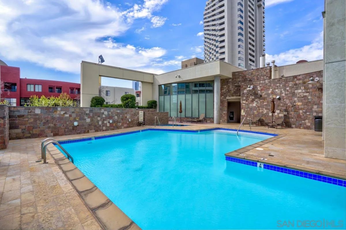 https://cdn.realtyfeed.com/cdn/127/210007081/54d709c3f1d3ecebe739cf91ec74ca9d.webp