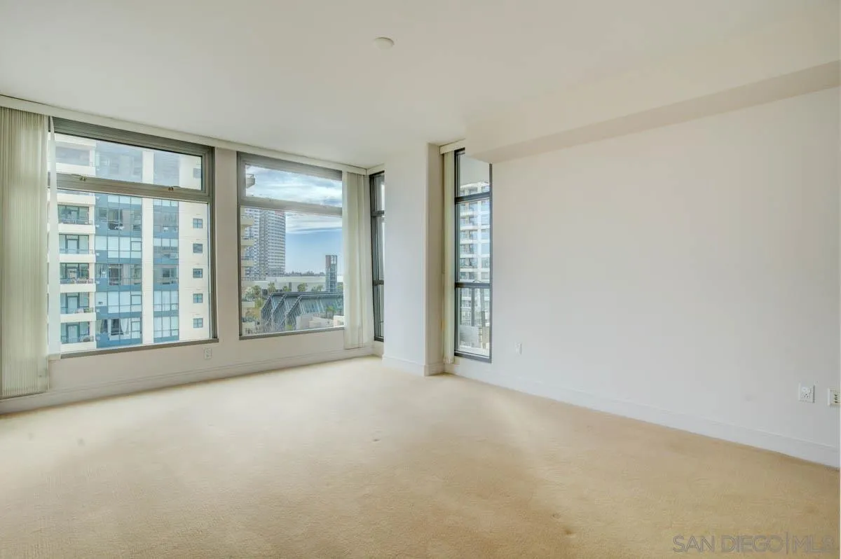 https://cdn.realtyfeed.com/cdn/127/210007081/8000fdc42d0f9efa507df27075bf9b4f.webp