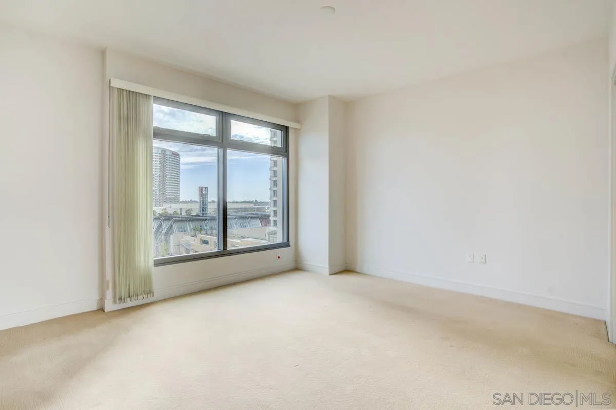 https://cdn.realtyfeed.com/cdn/127/210007081/9b7b63690df13f4d938cddf1f65162c5.webp