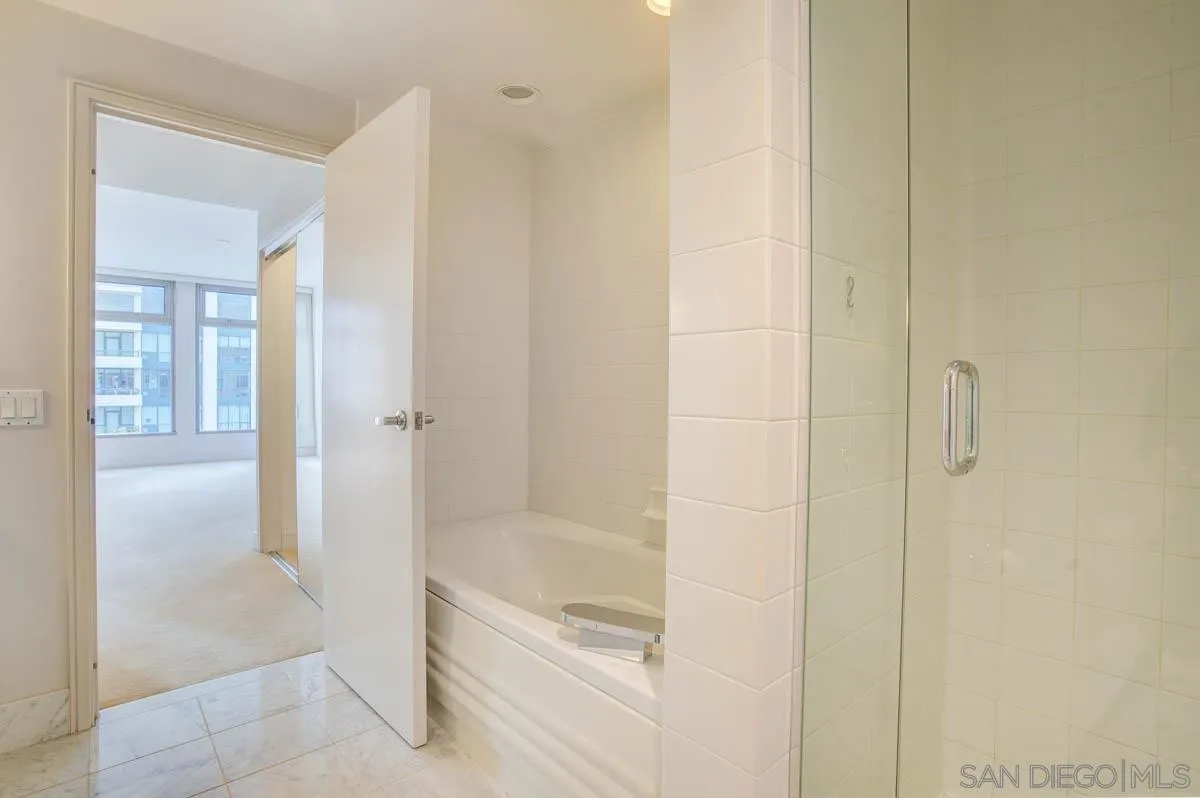 https://cdn.realtyfeed.com/cdn/127/210007081/b17309063e990b1d094e98d8a8064bc5.webp