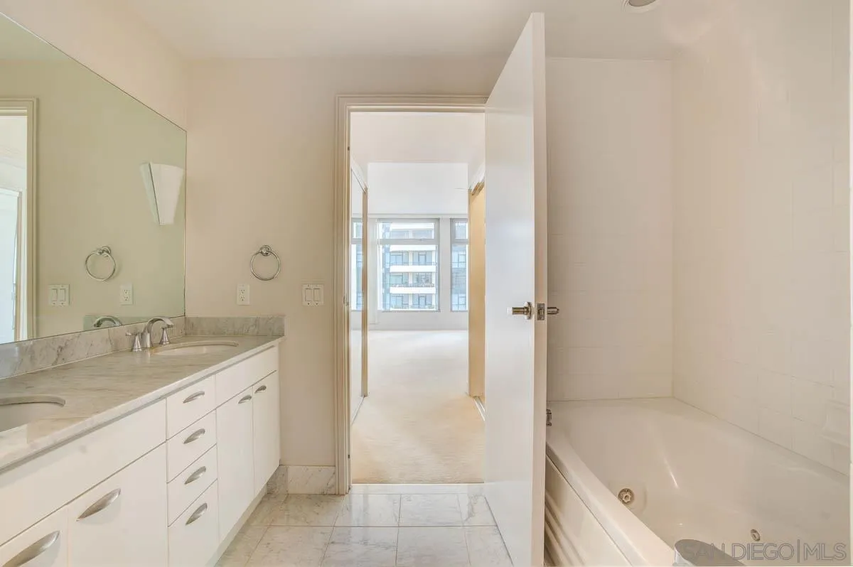 https://cdn.realtyfeed.com/cdn/127/210007081/c063dc8da171d1acddb271825317c465.webp