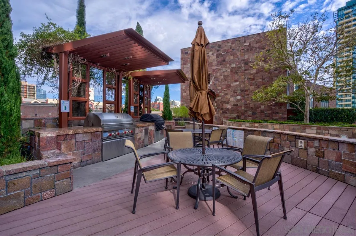 https://cdn.realtyfeed.com/cdn/127/210007081/c5581b3ac778a2ede2fe23ca2705c6e7.webp