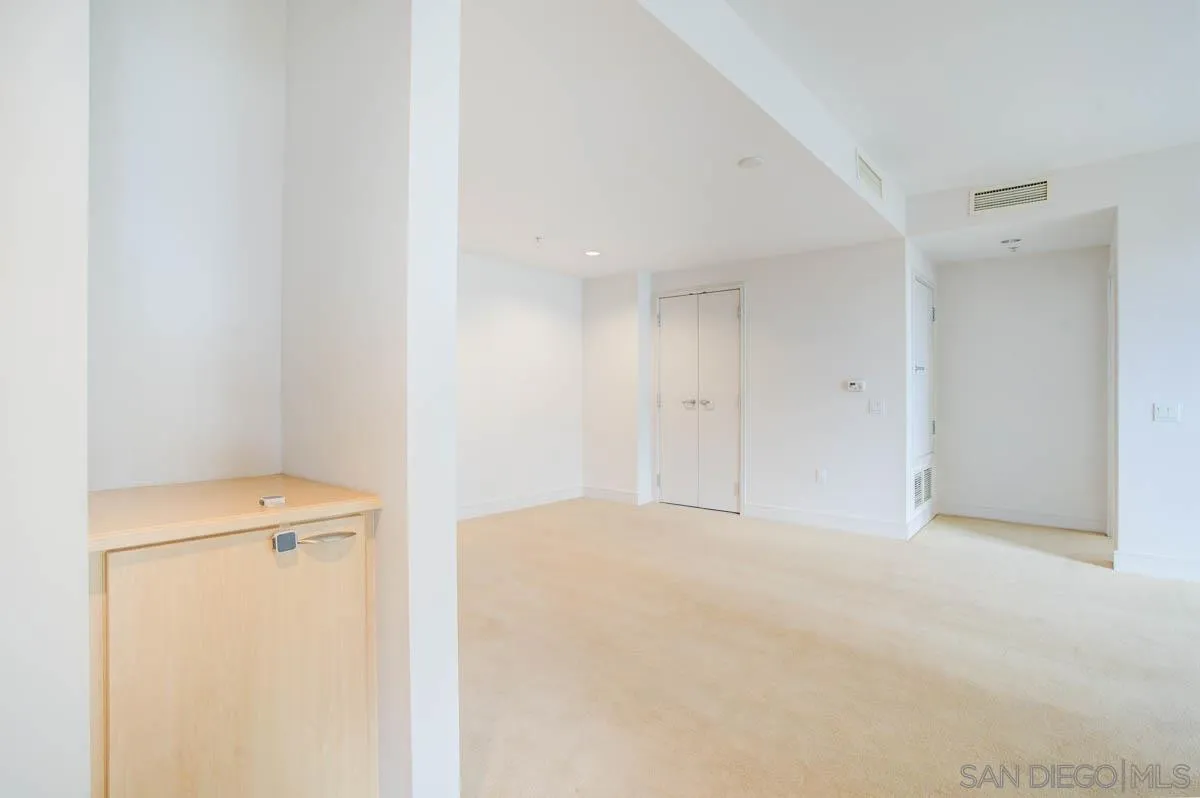 https://cdn.realtyfeed.com/cdn/127/210007081/da6721d4261df8fdfcff290bb0373a74.webp