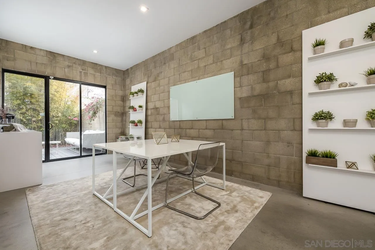 https://cdn.realtyfeed.com/cdn/127/210007147/09811c033fd0a16ce9f42142b5ce4fa4.webp