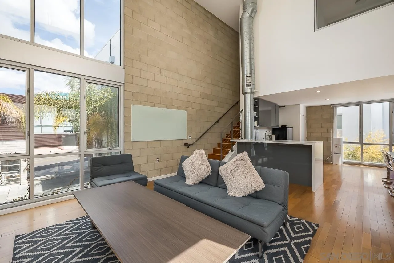 https://cdn.realtyfeed.com/cdn/127/210007147/162ab91e420a7d788dd786c60cc097ed.webp