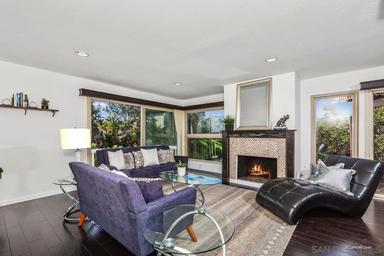 https://cdn.realtyfeed.com/cdn/127/210007177/1ee77359fefed4758e594364ba741679.webp