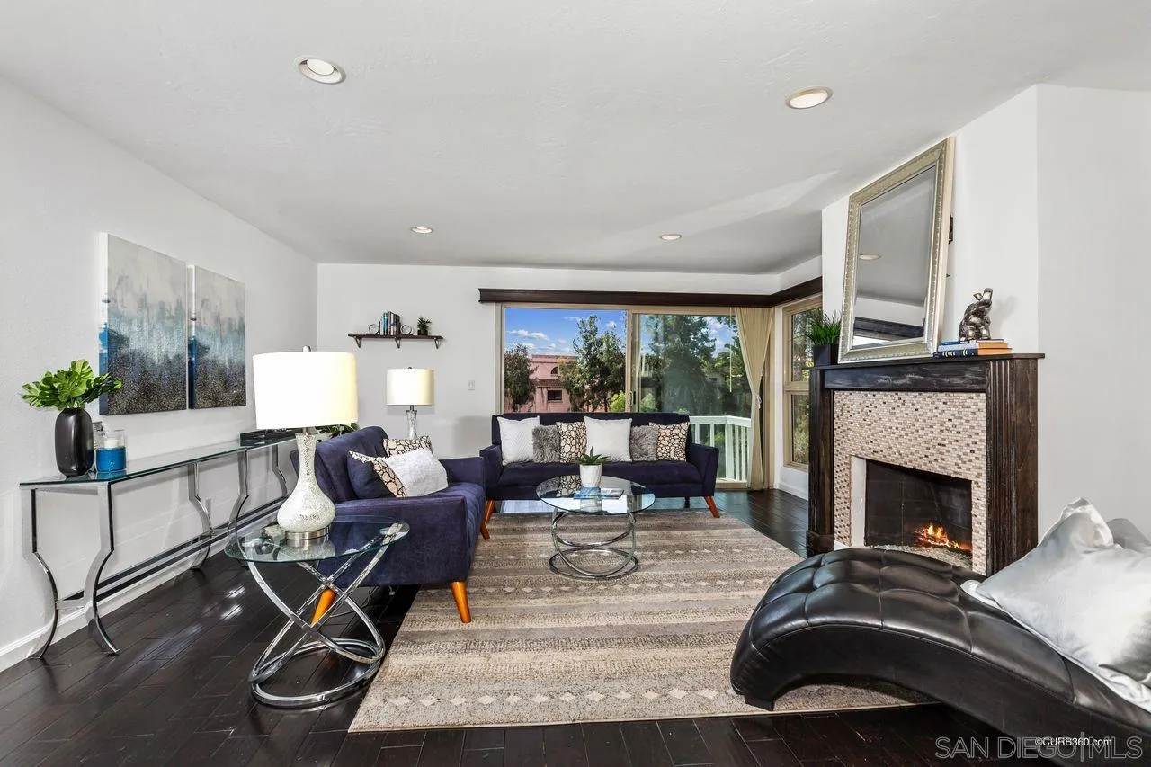 https://cdn.realtyfeed.com/cdn/127/210007177/40bbeb2551e659427886e38558247432.webp