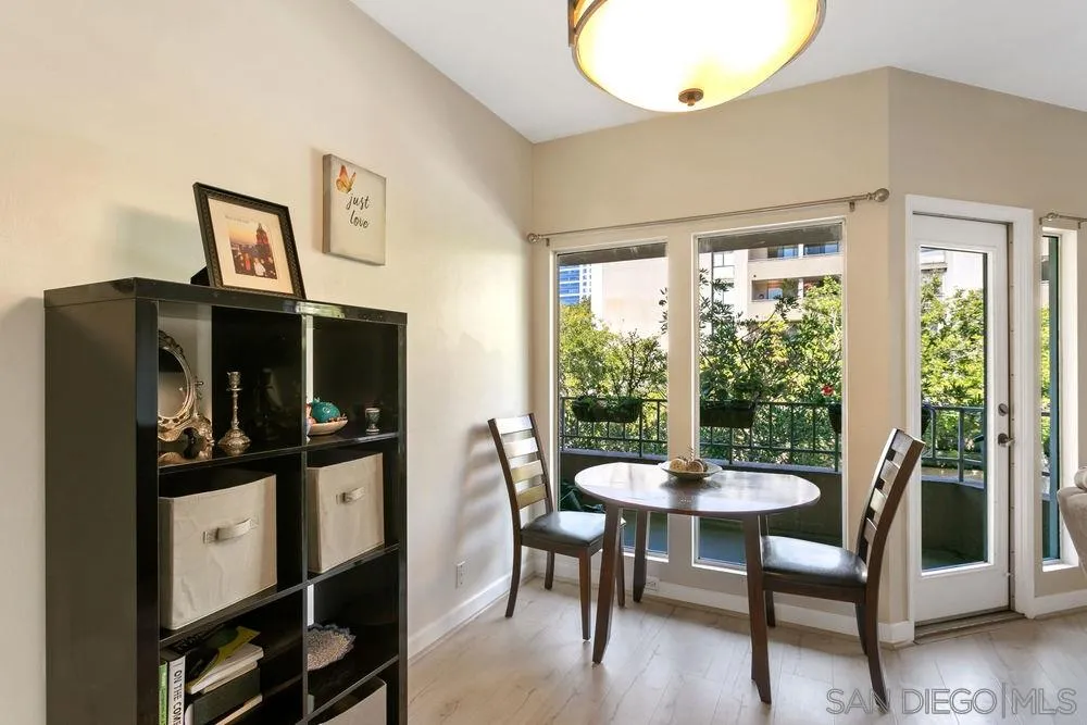 https://cdn.realtyfeed.com/cdn/127/210007306/95b6bbc14dff442eccca75a95b24c1a4.webp