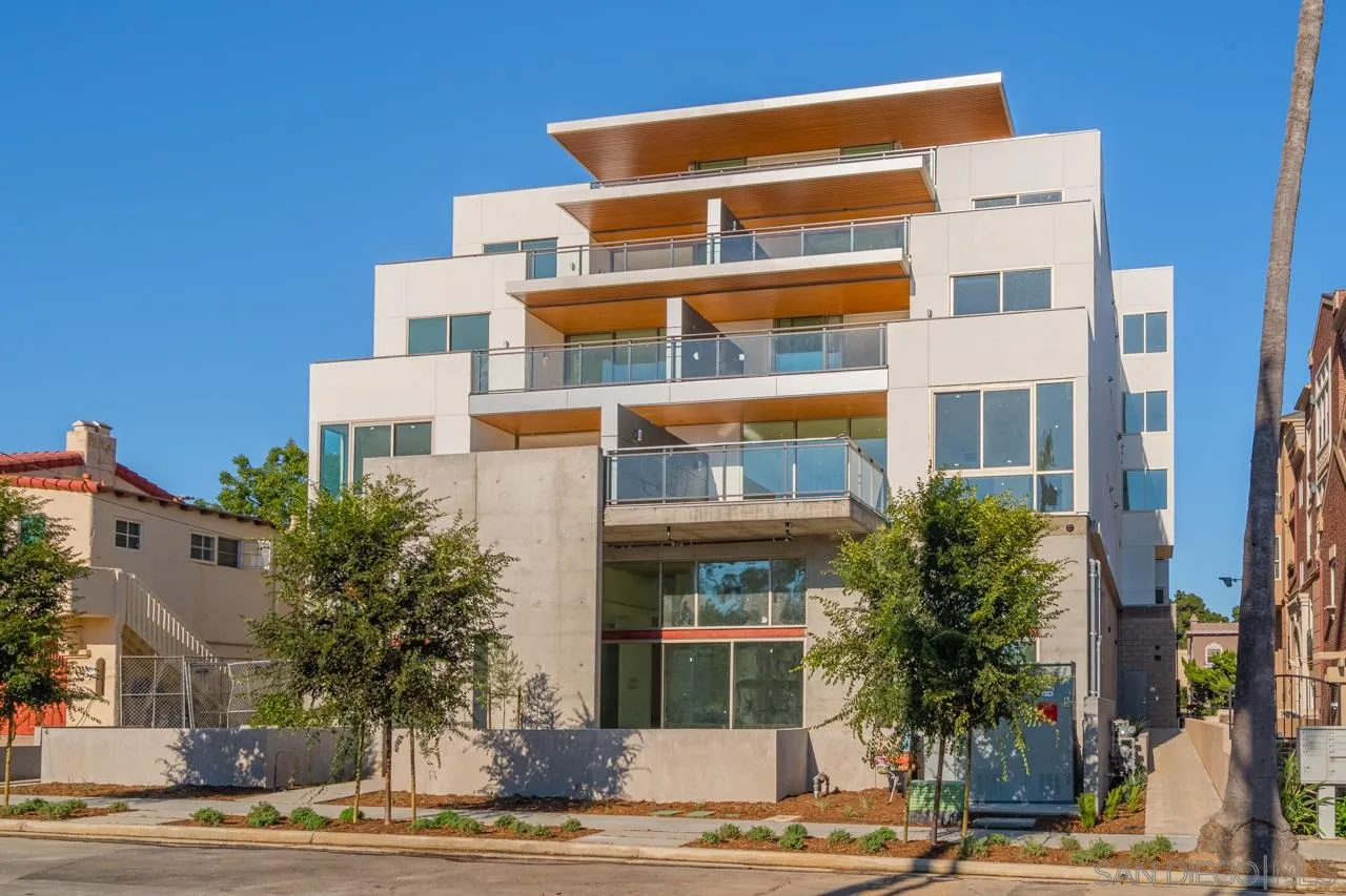 https://cdn.realtyfeed.com/cdn/127/210007352/9fc5f86af0aa56767e6ec27b1e3b0018.webp