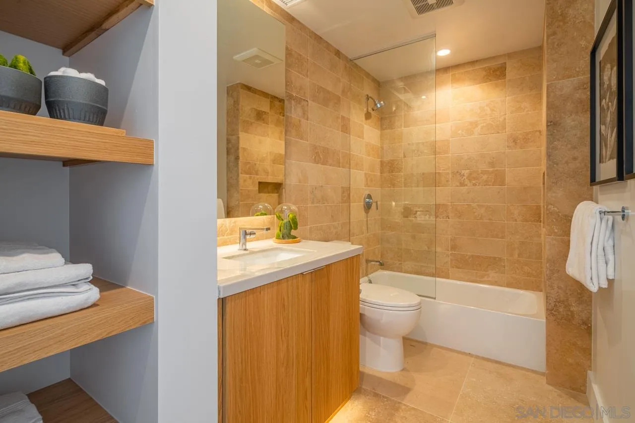 https://cdn.realtyfeed.com/cdn/127/210007352/a0e0e296380360981869fde946c9ef4f.webp