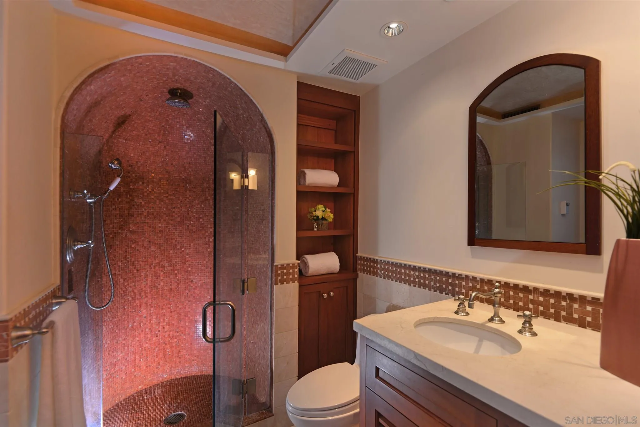 https://cdn.realtyfeed.com/cdn/127/210007445/f4ca159e3da8e137b4ba681c44b61001.webp