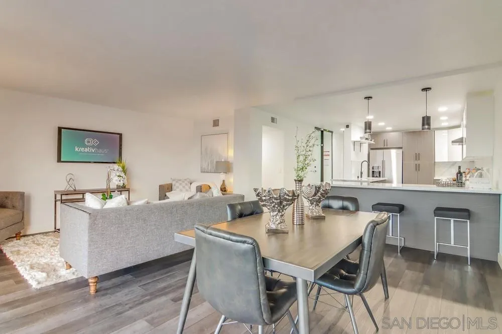 https://cdn.realtyfeed.com/cdn/127/210007691/86e85147ec8f604a8868a8b4176f2387.webp