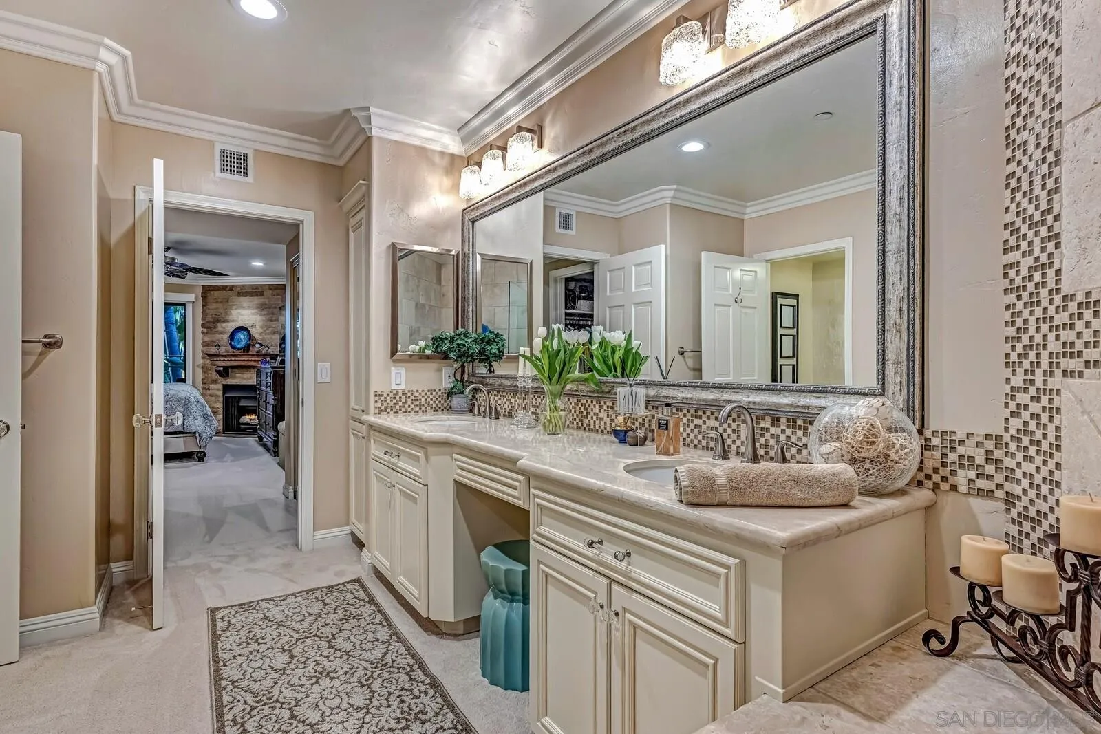 https://cdn.realtyfeed.com/cdn/127/210008200/34bd0775a016925b9075dffdabebb6d2.webp