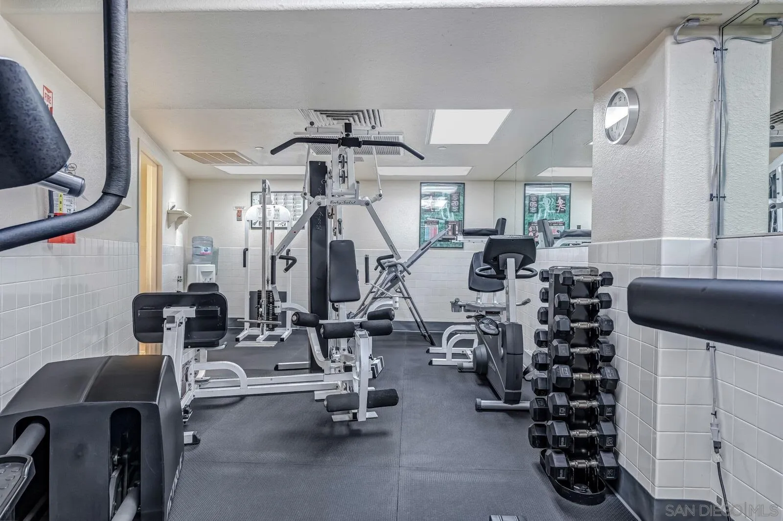 https://cdn.realtyfeed.com/cdn/127/210008200/8ca702537af677f6accb10f5fd13967a.webp