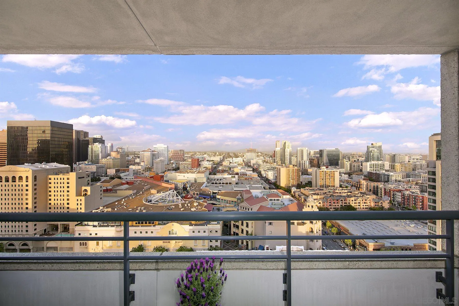 https://cdn.realtyfeed.com/cdn/127/210008223/2bd00dda41be4a73e1bd300b0b3292f2.webp
