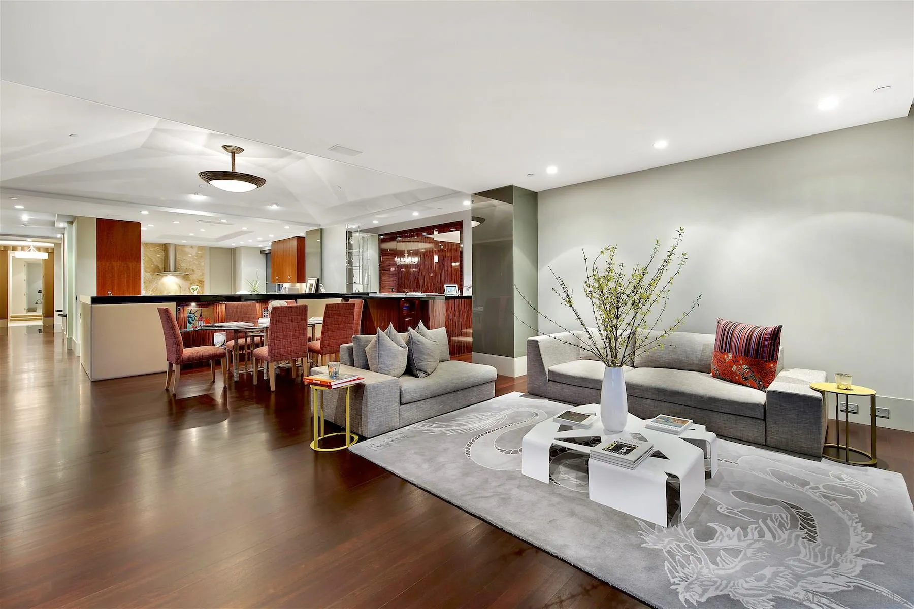https://cdn.realtyfeed.com/cdn/127/210008223/3aecb416b20e1cfb4db731e204f8287a.webp