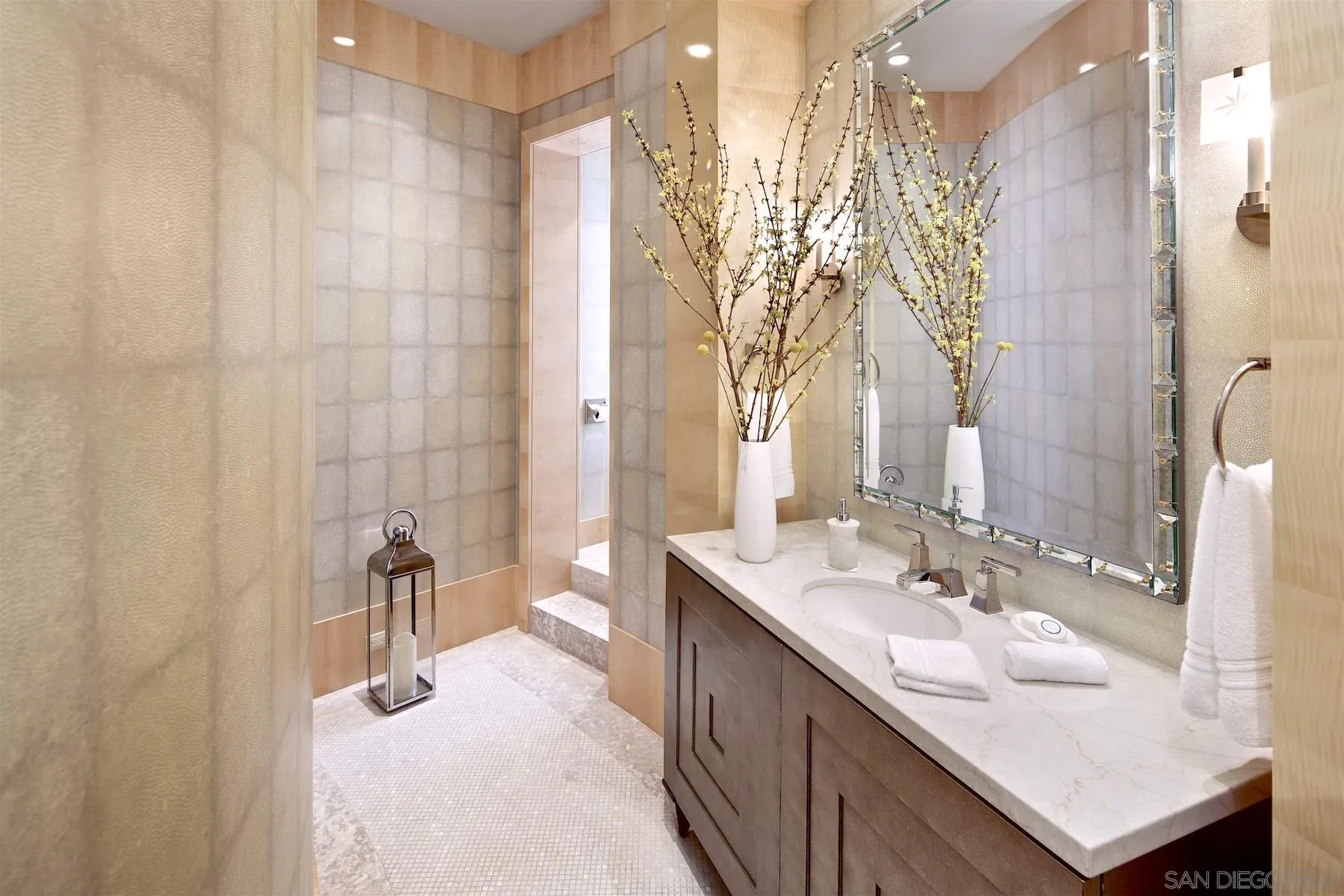 https://cdn.realtyfeed.com/cdn/127/210008223/750cd916b077961af7d360336b976144.webp