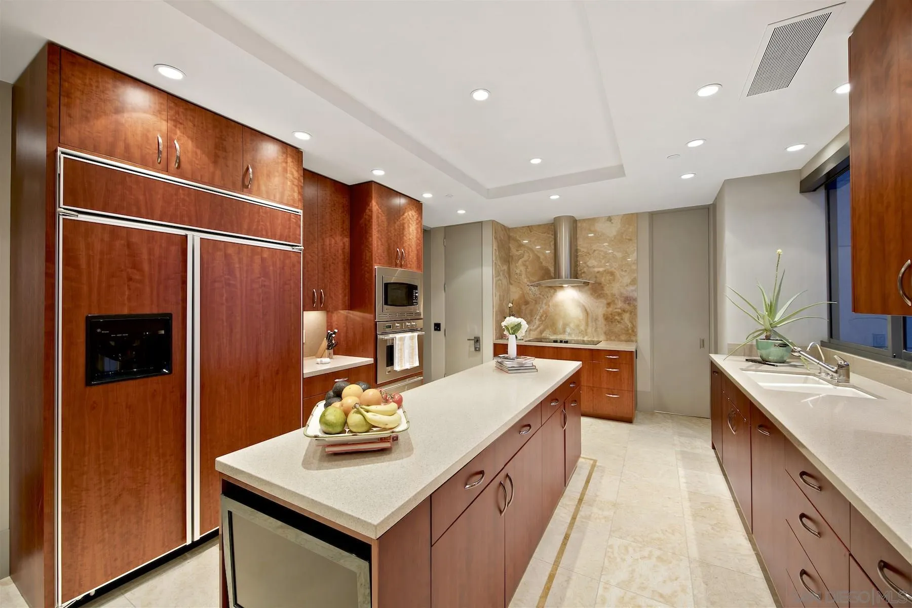 https://cdn.realtyfeed.com/cdn/127/210008223/d63c3112b52d49688e73f409c45594ff.webp
