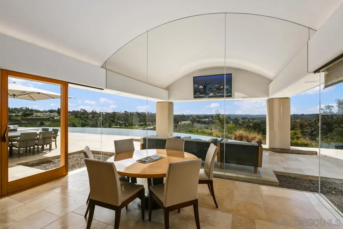https://cdn.realtyfeed.com/cdn/127/210008341/0369c67b0bf8f60828b942901daa1d02.webp