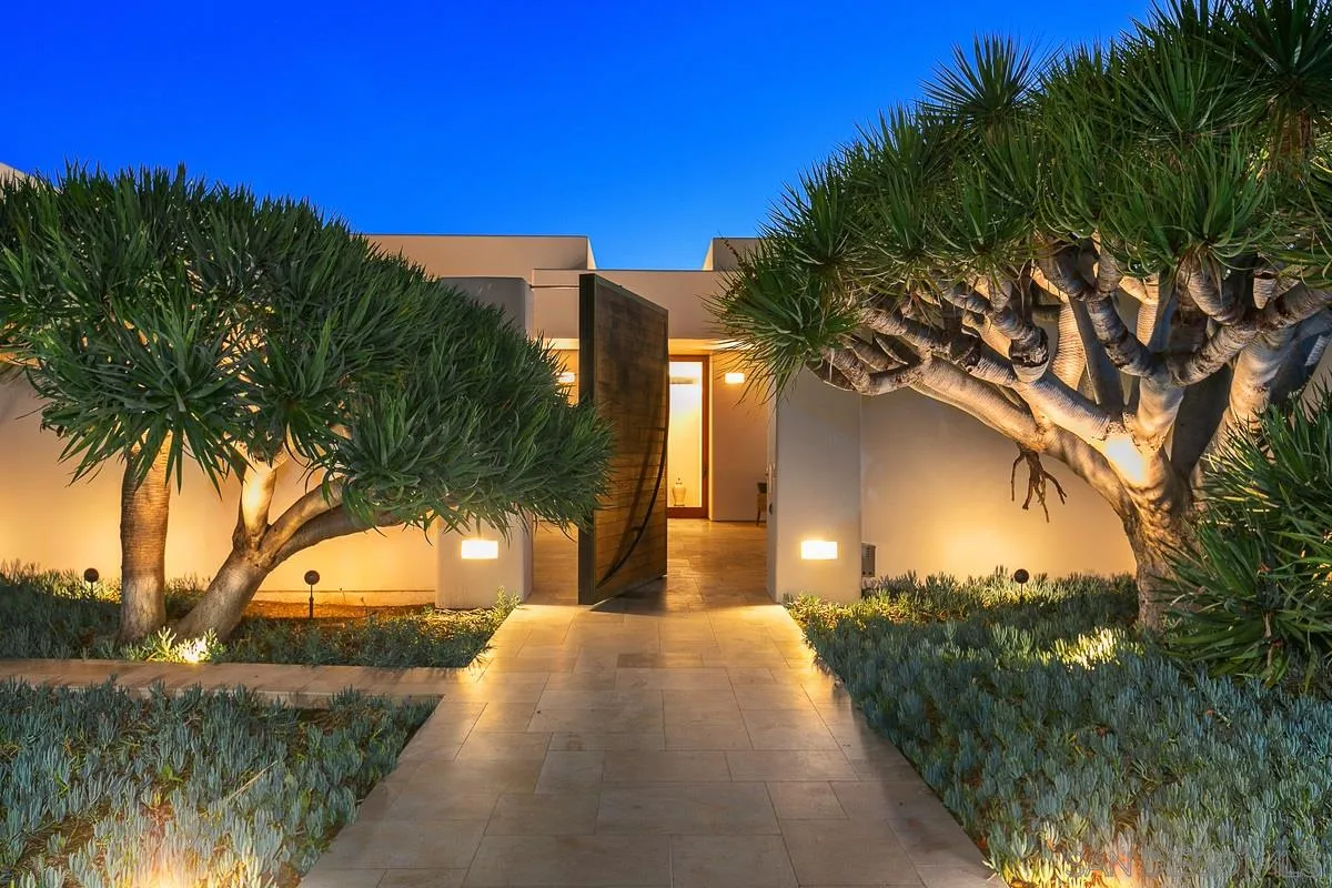 https://cdn.realtyfeed.com/cdn/127/210008341/54710f1afb96d846bd03616a5f1a3514.webp