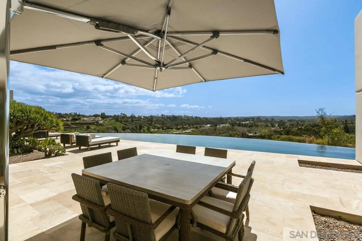https://cdn.realtyfeed.com/cdn/127/210008341/ab14e6679c008305c9d4f7104f5e89f6.webp