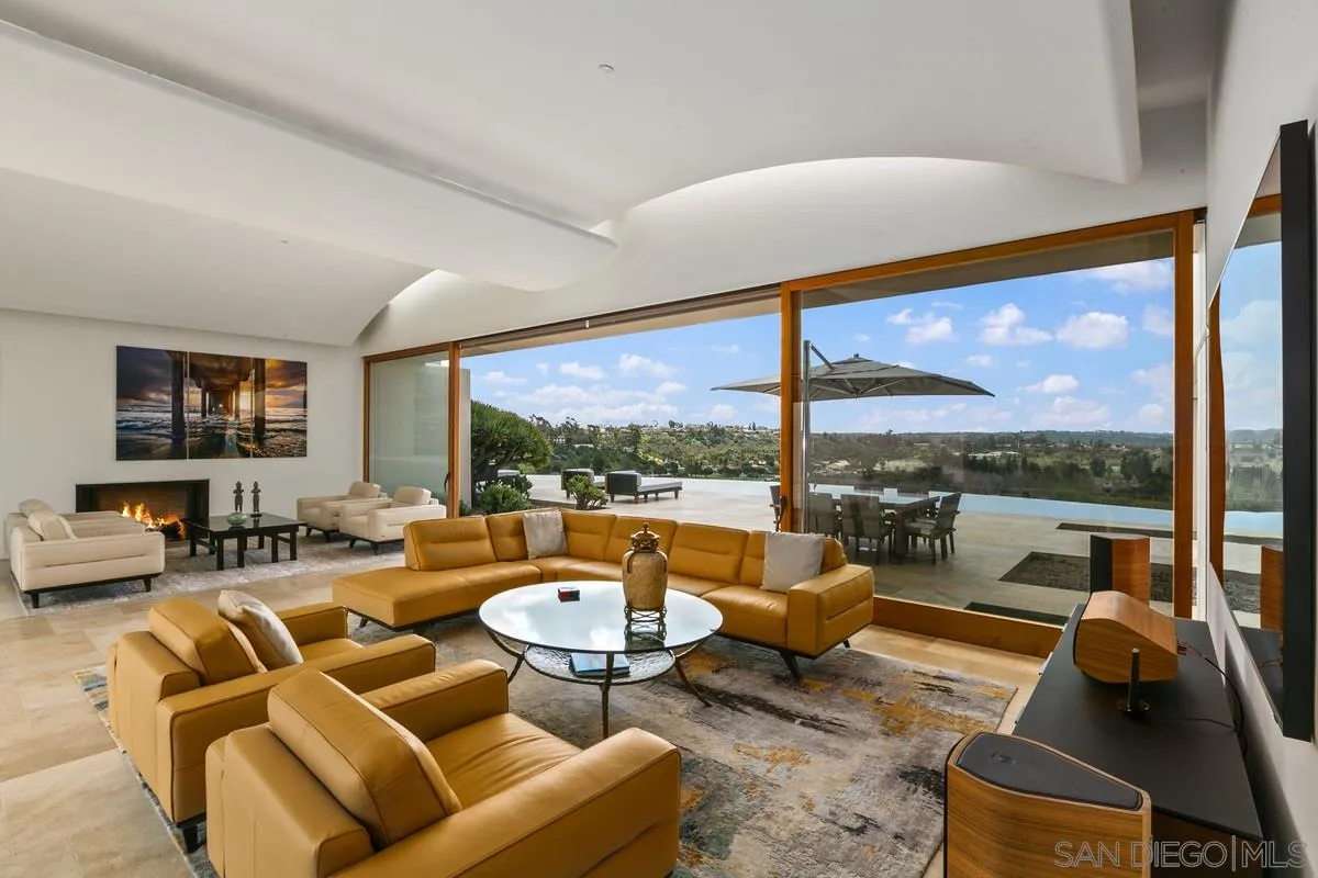 https://cdn.realtyfeed.com/cdn/127/210008341/e33db2557431e6b80ccb74d0d8c5f386.webp
