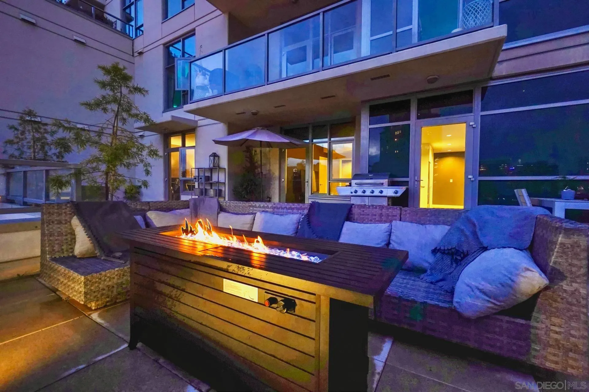 https://cdn.realtyfeed.com/cdn/127/210008370/68cb3957b9e8b1bbcbf18d07cfff7d6d.webp