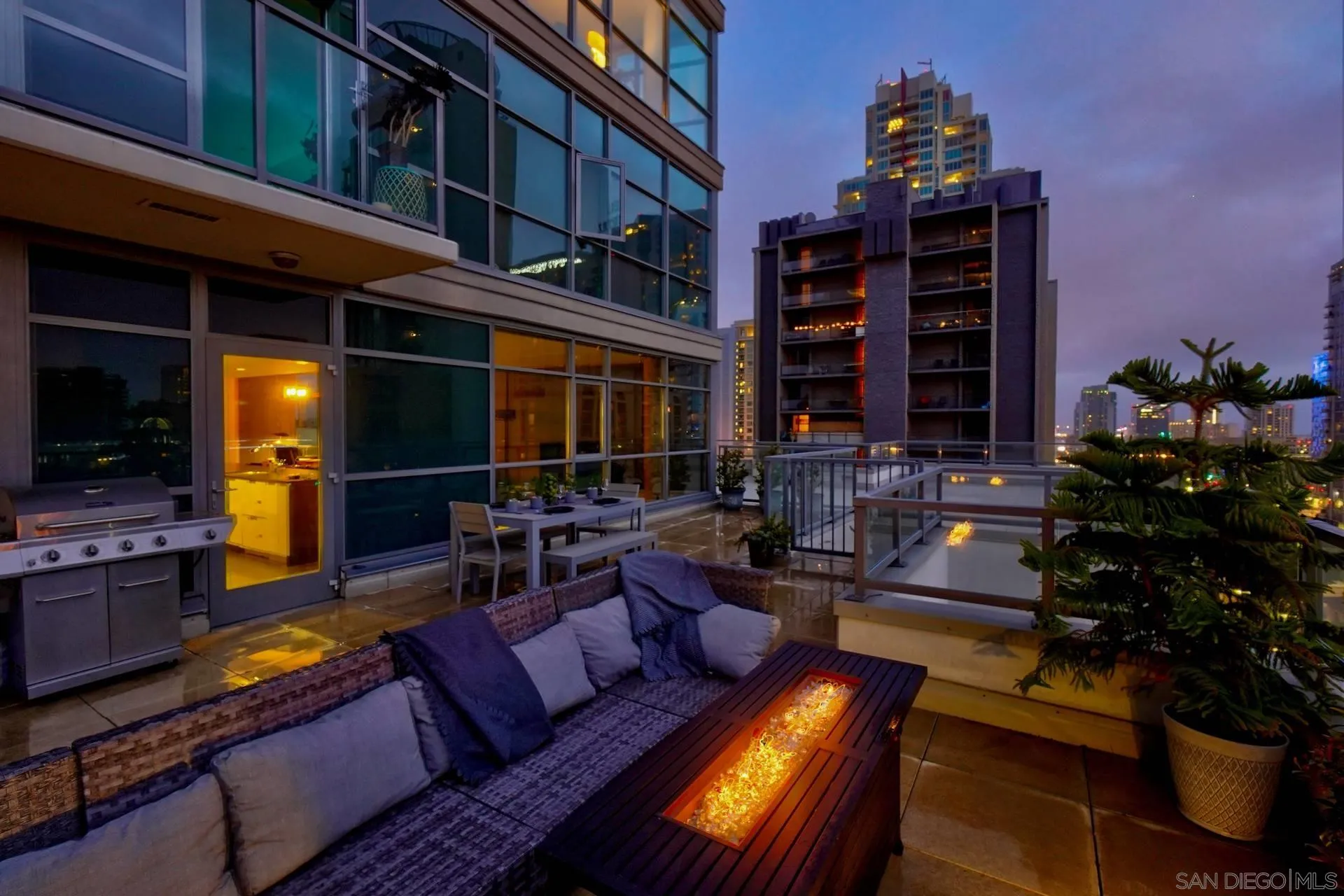 https://cdn.realtyfeed.com/cdn/127/210008370/a9361ec6d142251d622434544ea780ce.webp