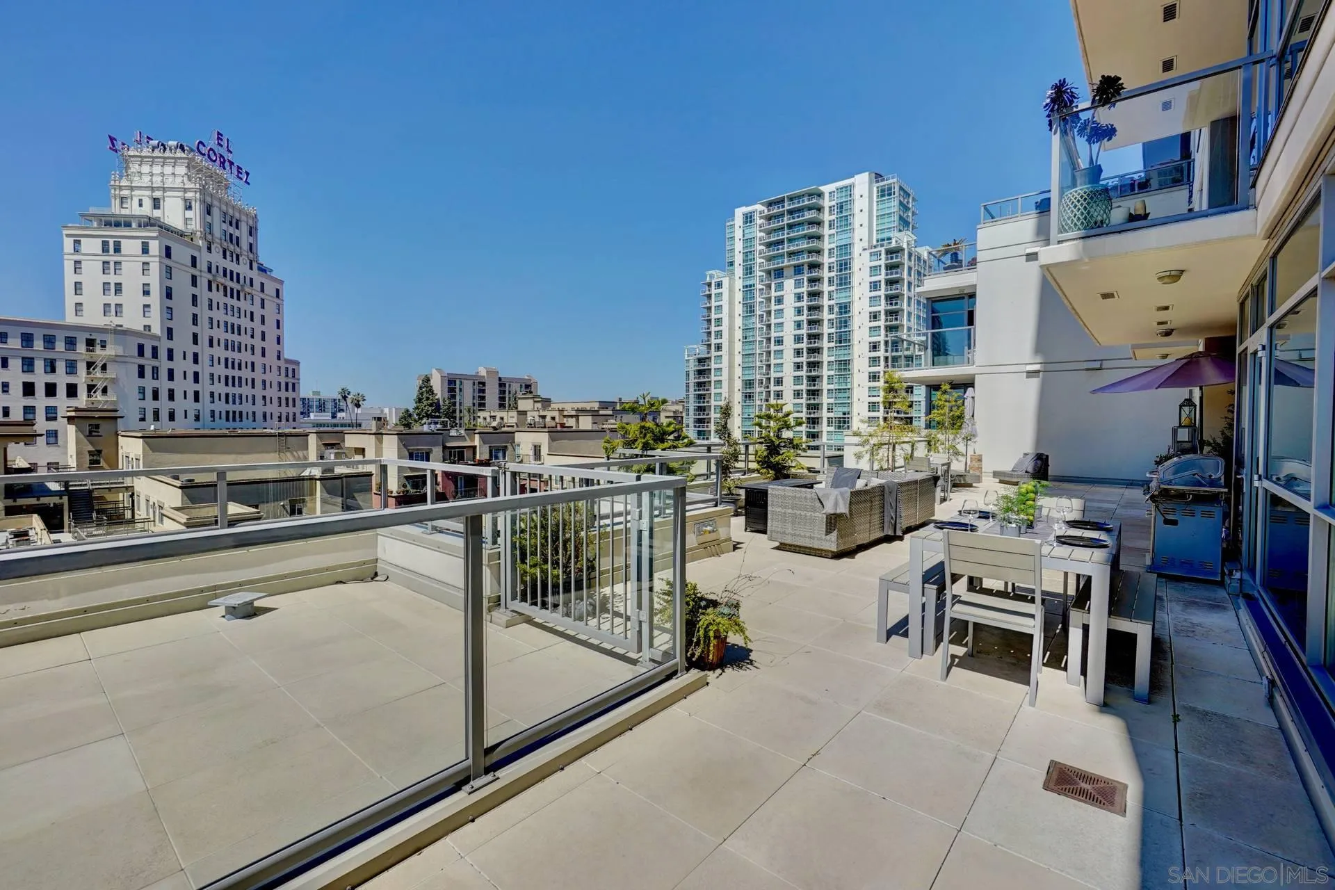 https://cdn.realtyfeed.com/cdn/127/210008370/ad34706919c60e30379b1bcf740bb2c1.webp