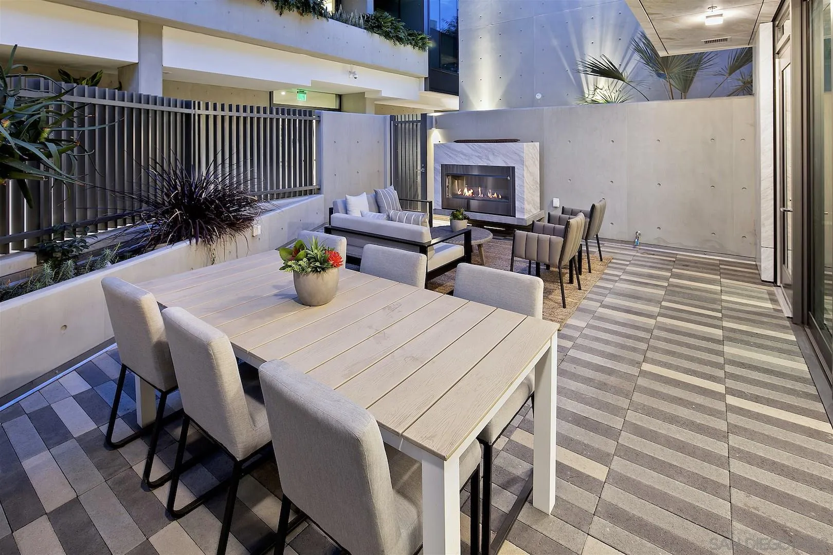 https://cdn.realtyfeed.com/cdn/127/210008399/8995dd3b5ae468f3acebb1a8a98e72c6.webp