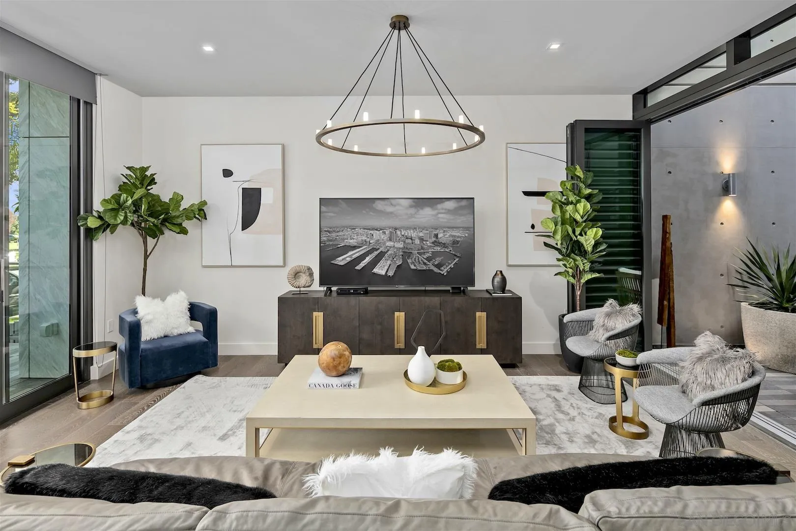 https://cdn.realtyfeed.com/cdn/127/210008399/cac57b8b7faec14f962531f2c05a35a2.webp