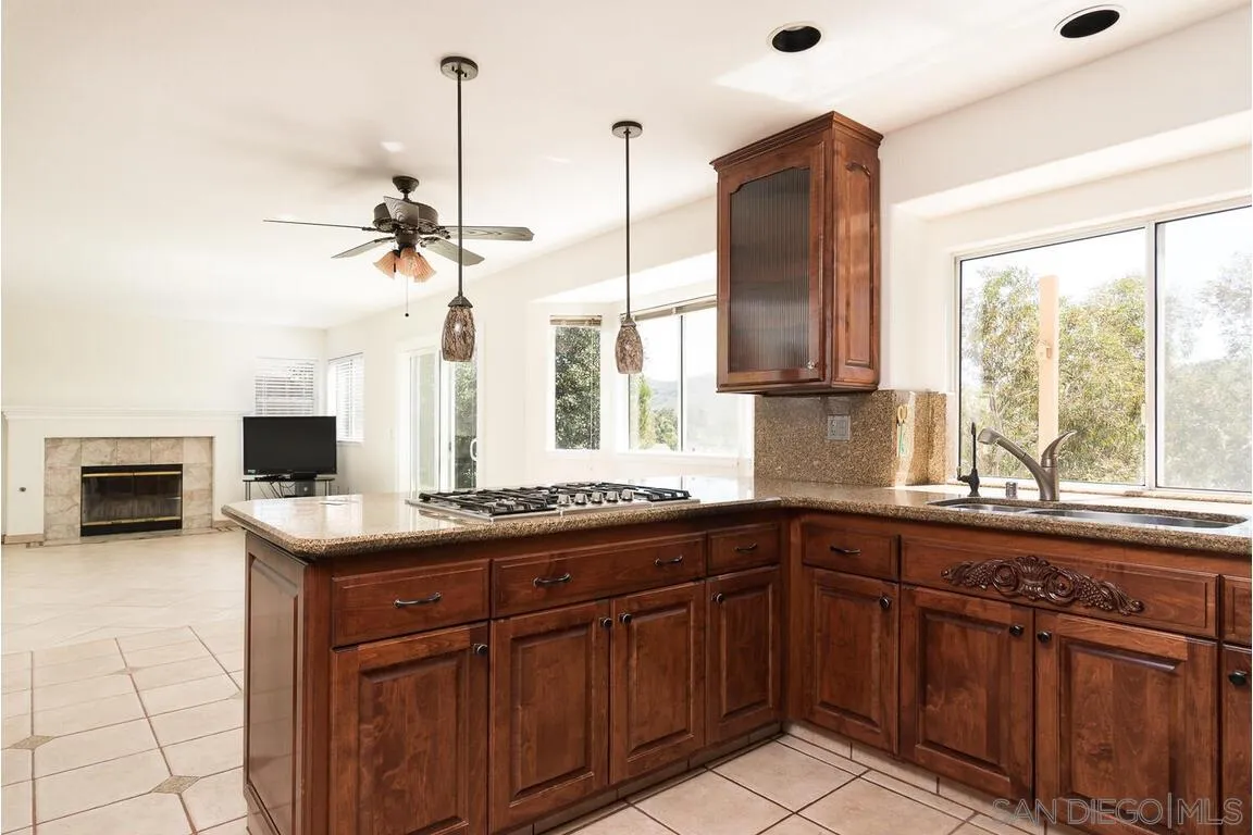 https://cdn.realtyfeed.com/cdn/127/210008413/0bbe387fe6ef4bebdba36b8a8a8d17eb.webp