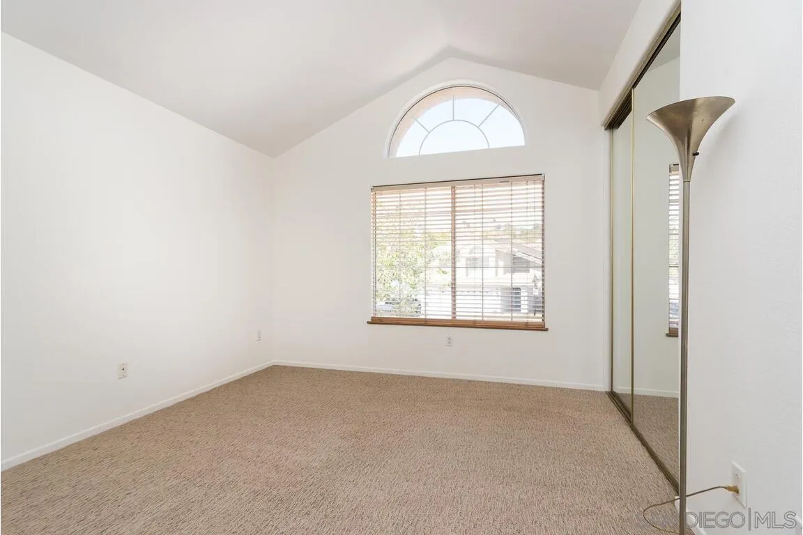https://cdn.realtyfeed.com/cdn/127/210008413/17a08ac9eb765c43fbdb1e921817940a.webp