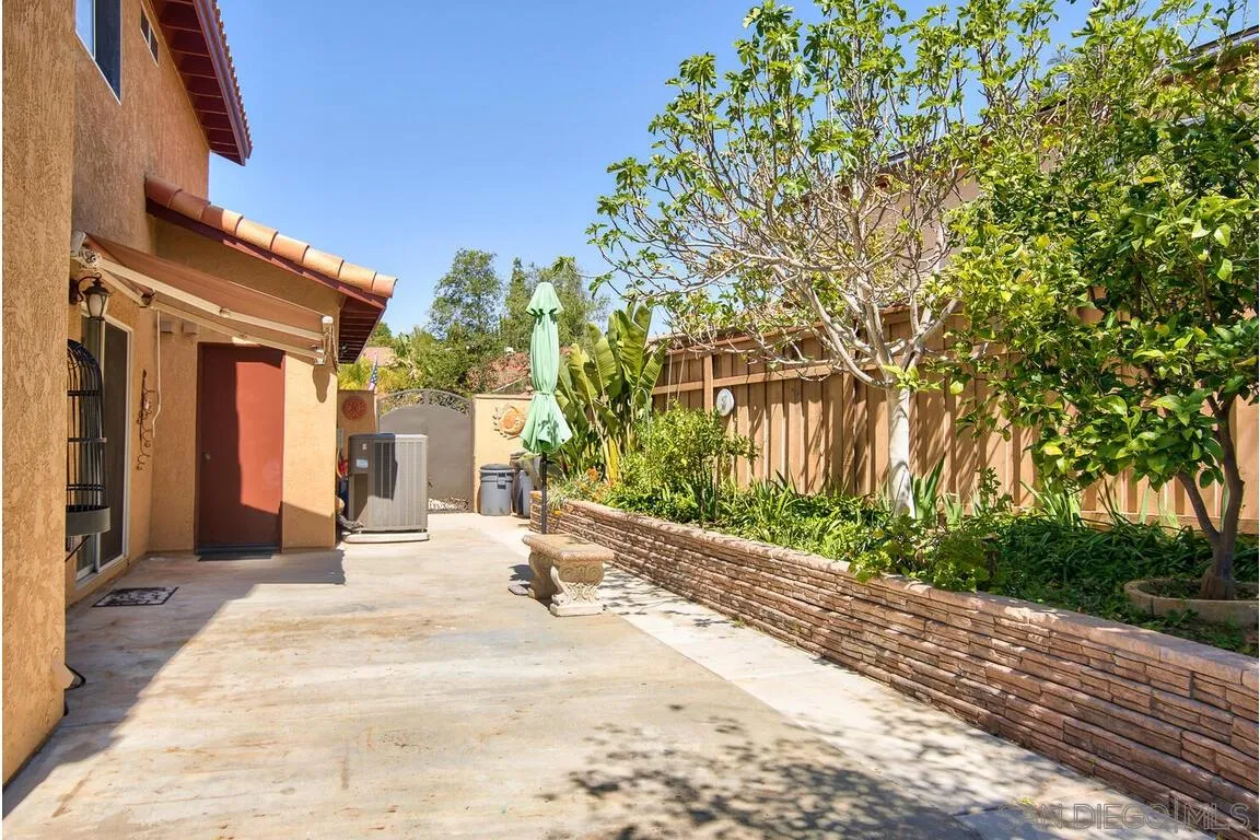 https://cdn.realtyfeed.com/cdn/127/210008413/1c4dd0d3f2e0b689716713d0b7878f67.webp