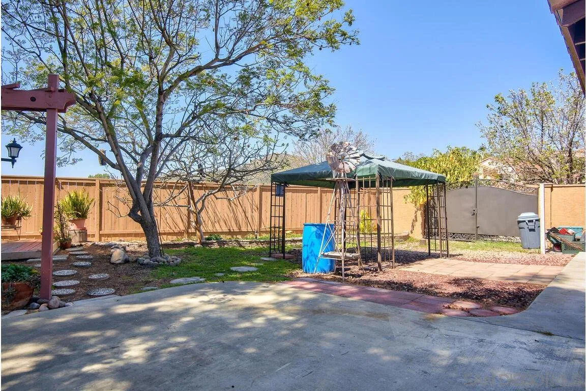https://cdn.realtyfeed.com/cdn/127/210008413/4e0b2e171132fc77801a8641efbae62f.webp
