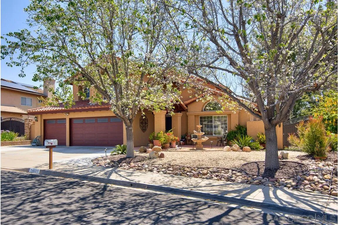 https://cdn.realtyfeed.com/cdn/127/210008413/869ff39f5c6054d996f0a8f907b28706.webp