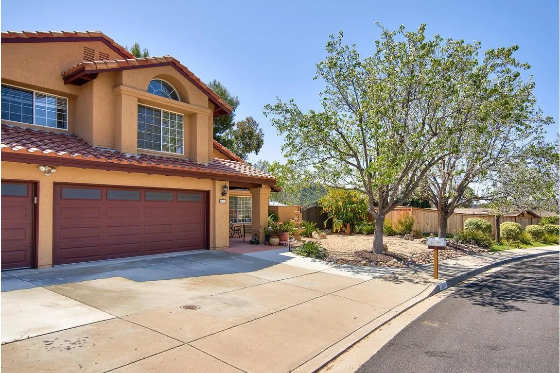 https://cdn.realtyfeed.com/cdn/127/210008413/8dfc40f579e96623a43bd7a8467b8749.webp