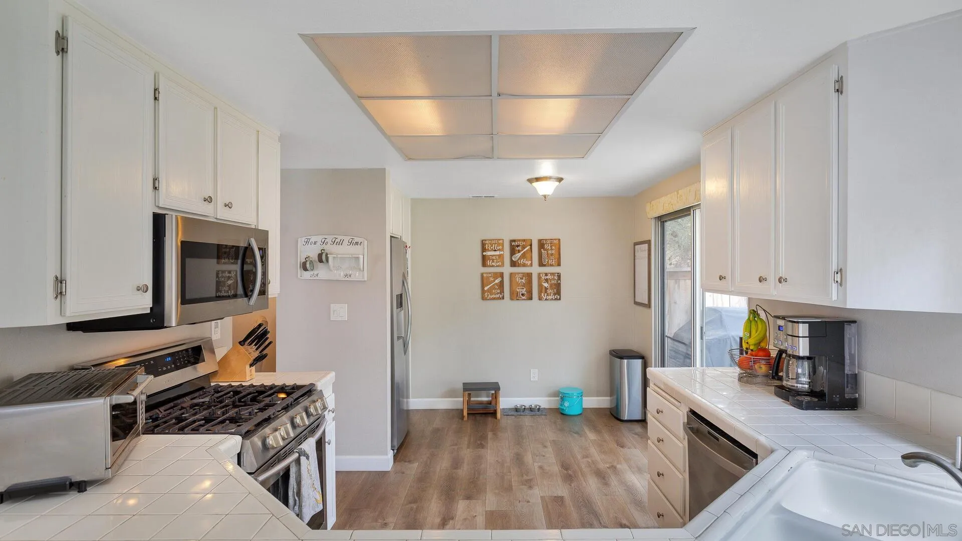https://cdn.realtyfeed.com/cdn/127/210010155/4b9908934b27ffd96eff0888a78afbcf.webp