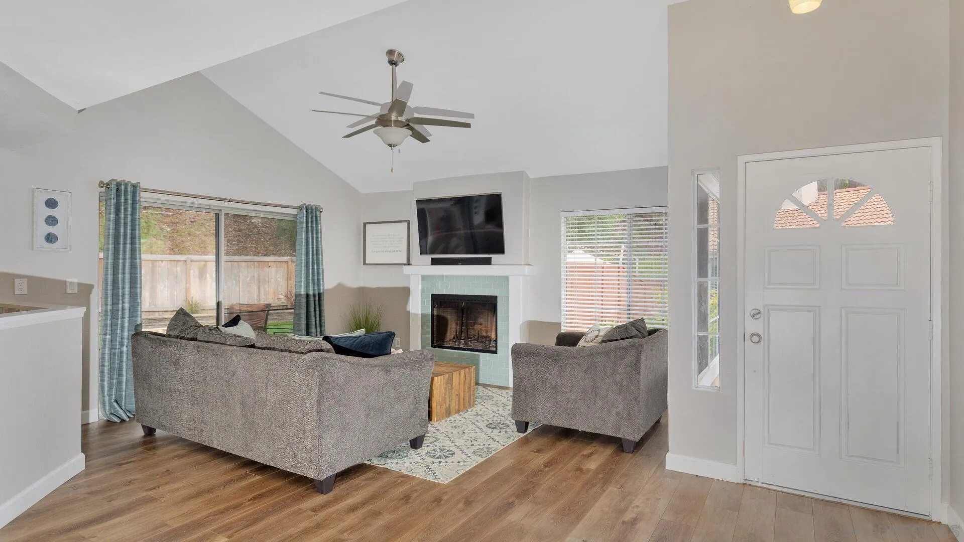 https://cdn.realtyfeed.com/cdn/127/210010155/6617fd84ffee392757ef21405e03f69d.webp
