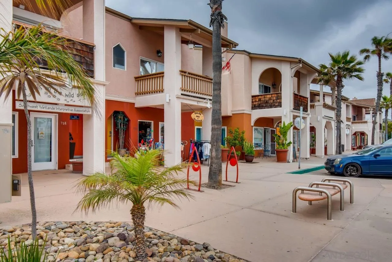 https://cdn.realtyfeed.com/cdn/127/210010242/21771abeeb6be527974f77e9d8a889c2.webp