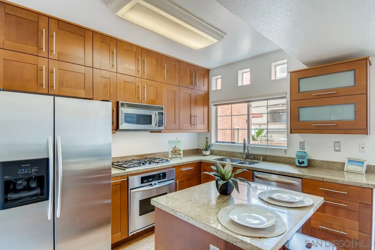 https://cdn.realtyfeed.com/cdn/127/210010242/642fa3e1c71b6afe22d31c6cb7782580.webp