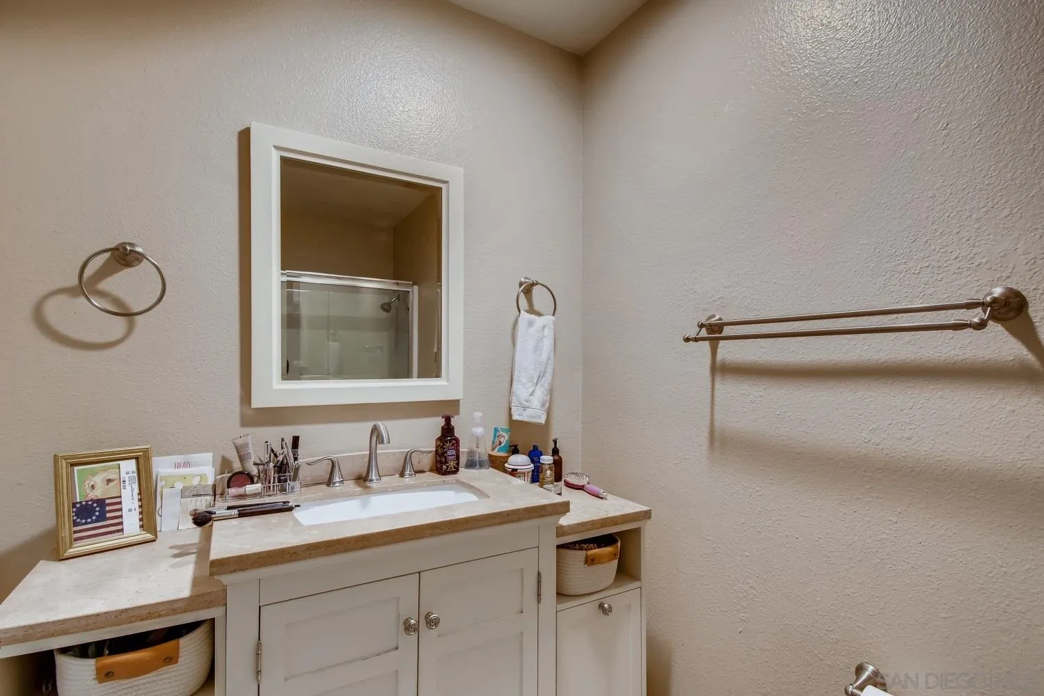 https://cdn.realtyfeed.com/cdn/127/210014088/347063def083a72e038600db7da68960.webp
