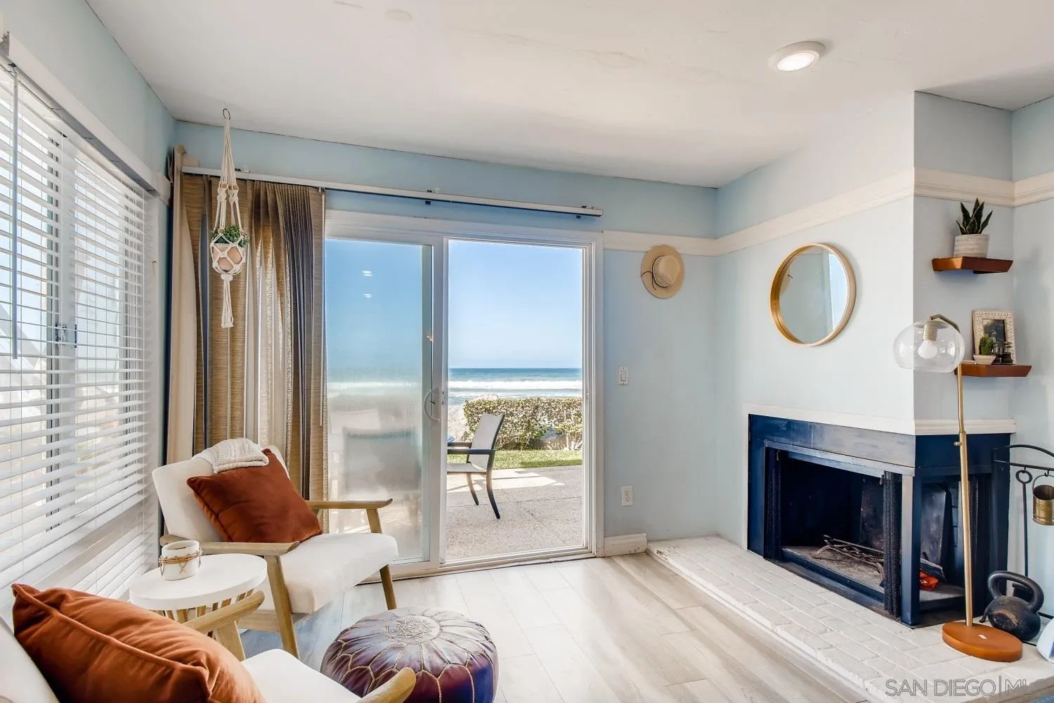 https://cdn.realtyfeed.com/cdn/127/210014088/a2e97cc62b5d069409ab7da8d3fbdf87.webp