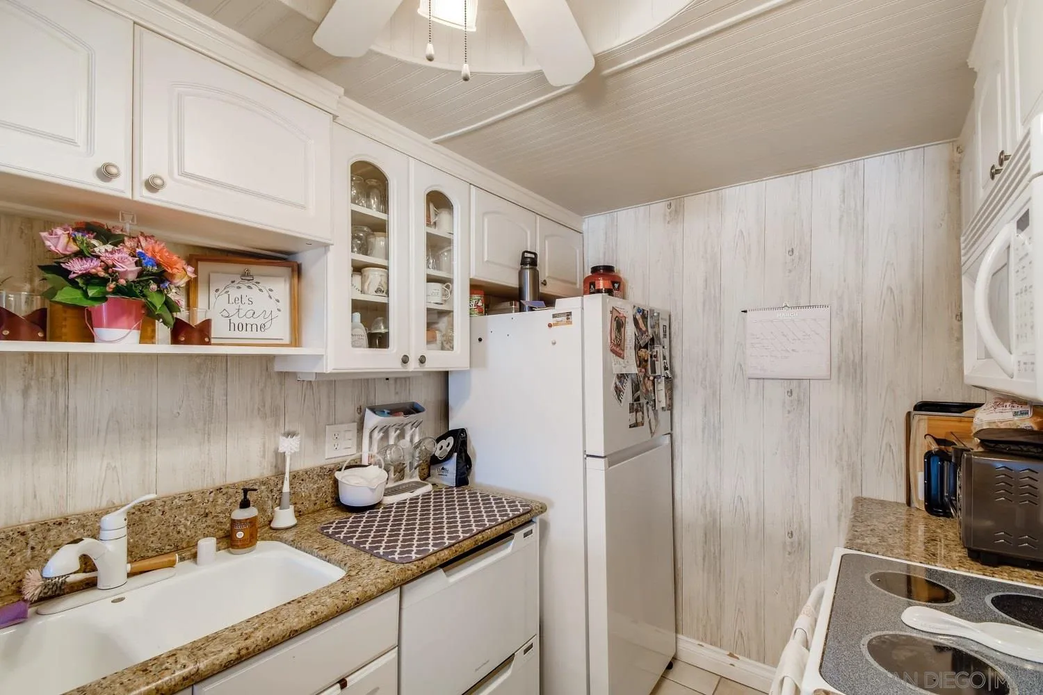 https://cdn.realtyfeed.com/cdn/127/210014088/c1cb017e12dbe6442e9f958e8d1a6105.webp