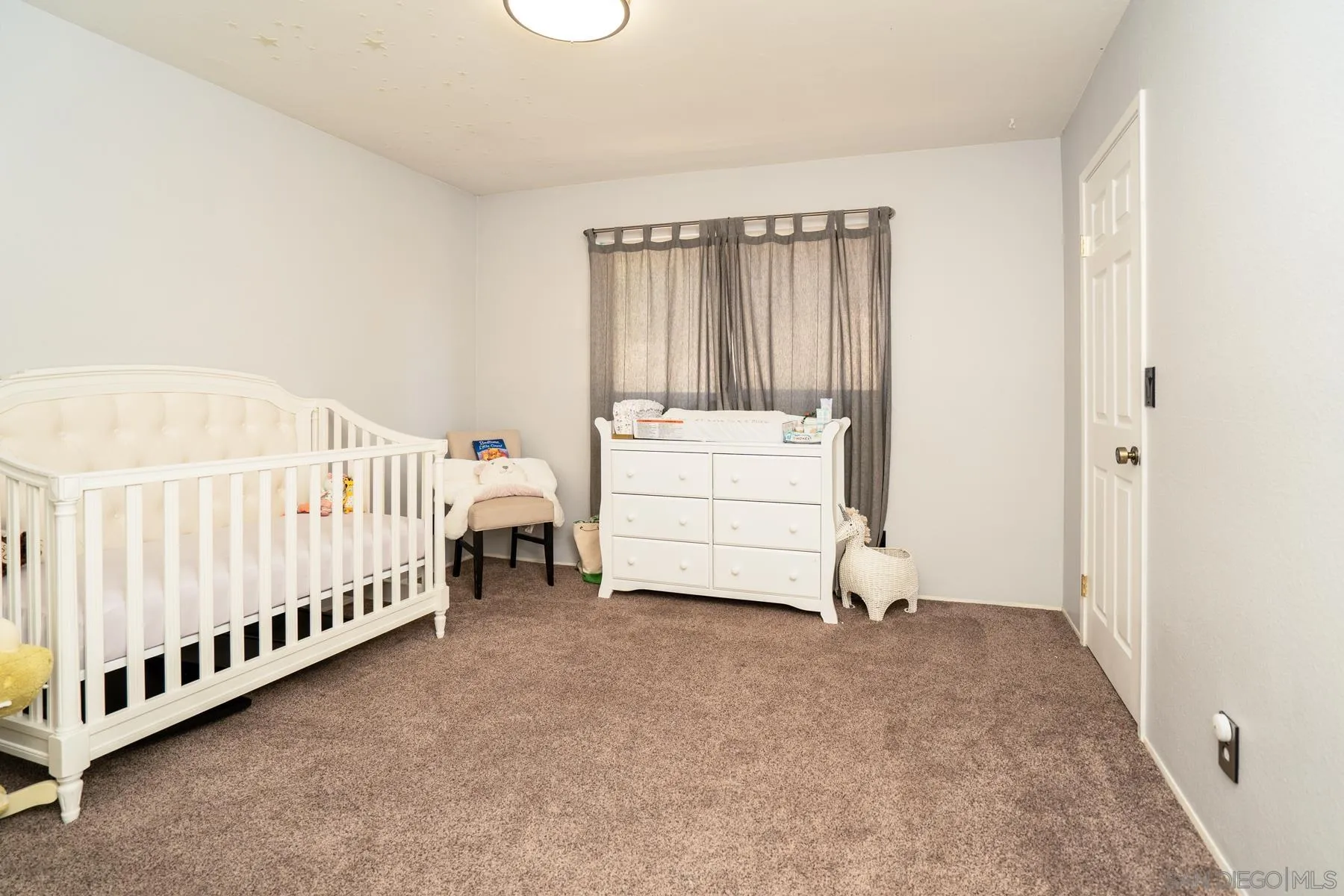 https://cdn.realtyfeed.com/cdn/127/210015350/1b19280de19a075f3d6183e4d72fde19.webp