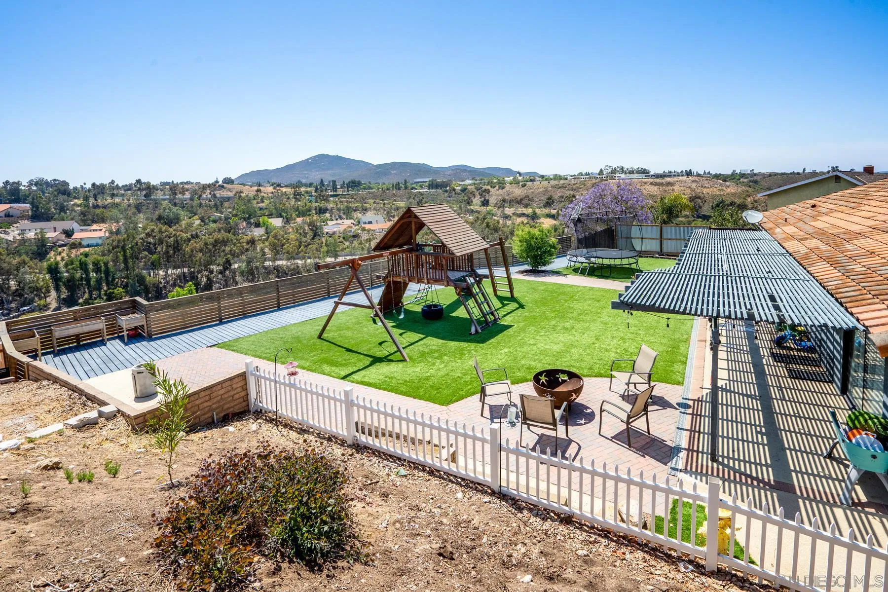 https://cdn.realtyfeed.com/cdn/127/210015350/e25f80d3b248b20c299da07d641ac6a7.webp