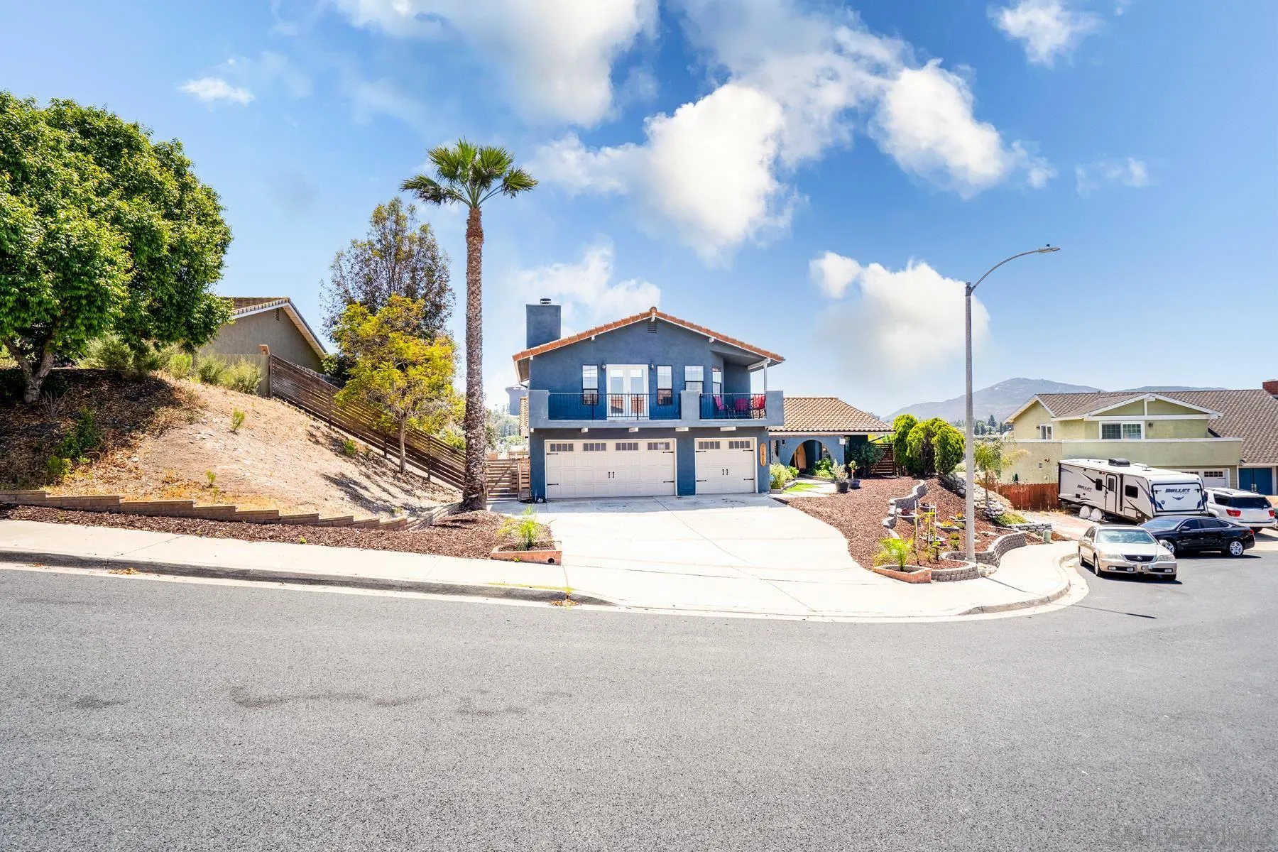 https://cdn.realtyfeed.com/cdn/127/210015350/e7ece3b3cda12d38733e48f64662cb09.webp